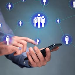 Network diagram showing audience connection